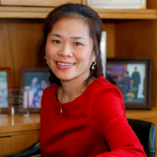 Trang Nguyen headshot